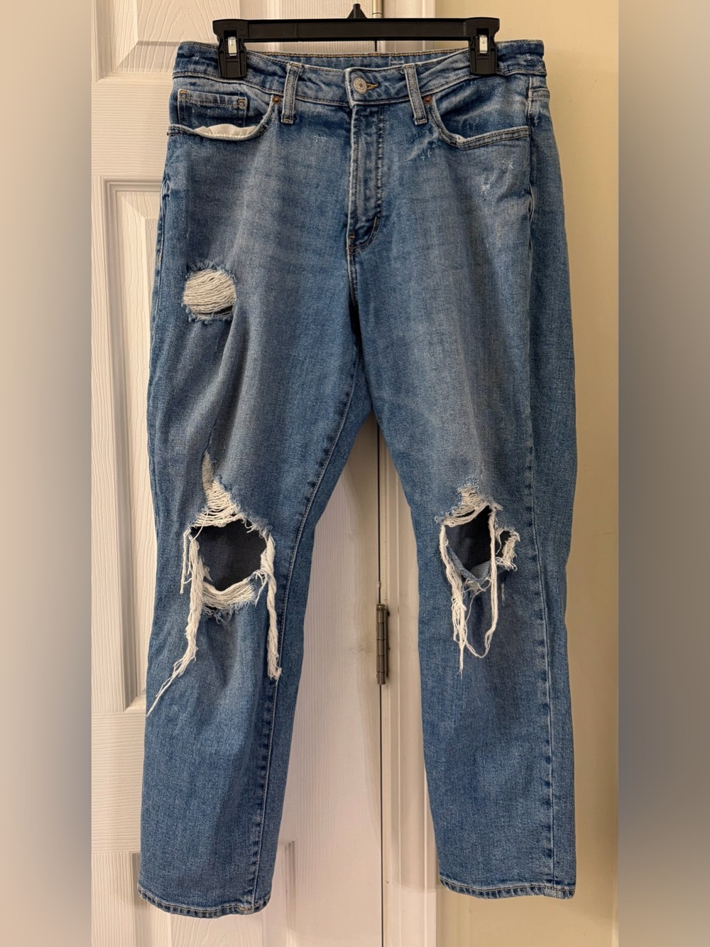 Old Navy High Rise Curvy O.G. Straight Distressed Jeans